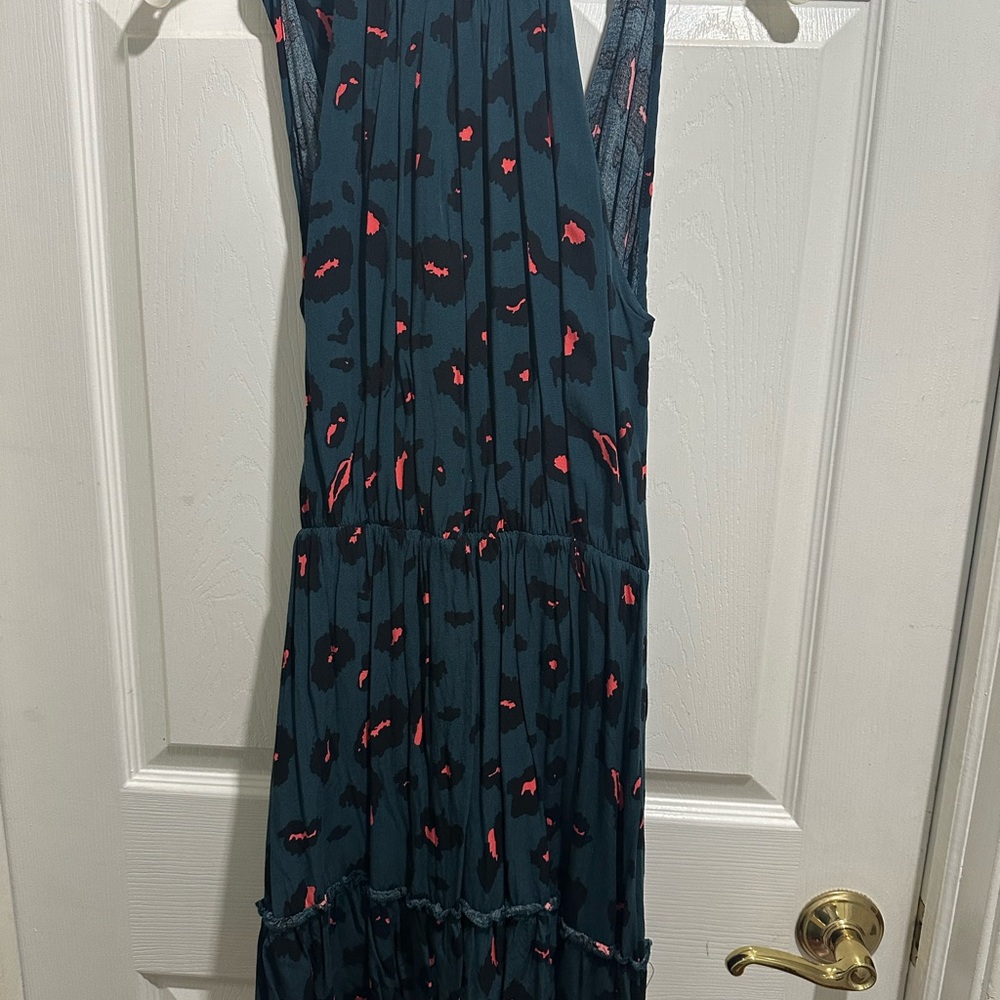 Elegant Teal and Red Patterned Dress